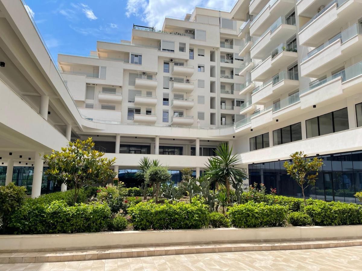 Azura Saranda Terraces Apt Ngoại thất bức ảnh