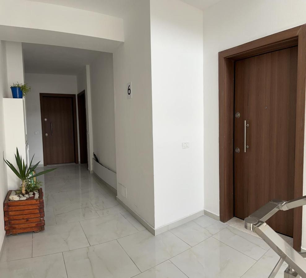 Azura Saranda Terraces Apt Ngoại thất bức ảnh